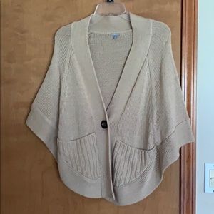 Light brown Cardigan with brown button